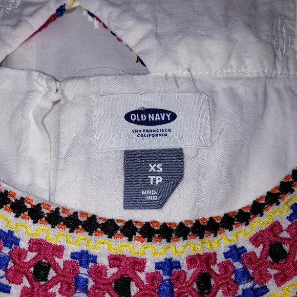 Old Navy white with embroidery dress size xs - Picture 6 of 6